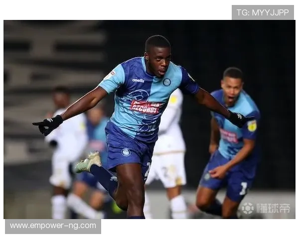 朴茨茅斯俱乐部冬窗引援动向与保级前景深度解析英冠赛场战略布局观察