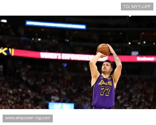 独行侠迎来关键战东契奇状态回暖全队合力冲击西部前四席位力争两连胜