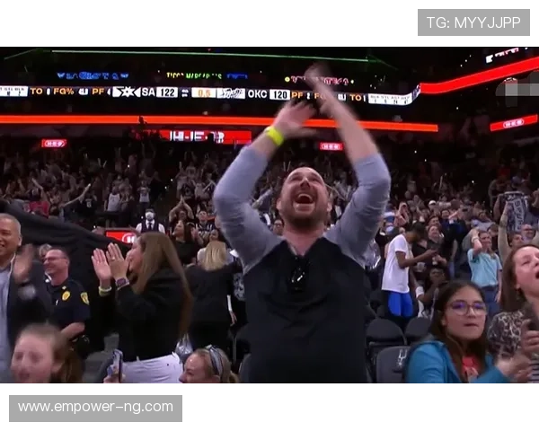 欧洲劲旅再掀转会风暴，顶级球星加盟引发球迷热议